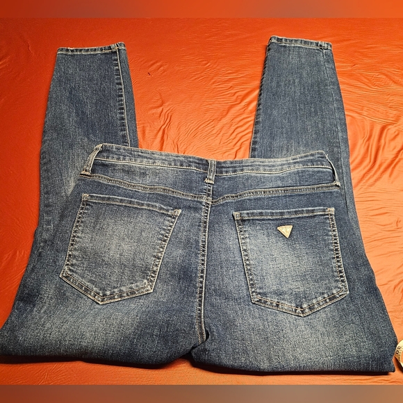 Guess Los Angeles Skinny Straight Distressed High Rise sz31 E.U.C. - Picture 2 of 11
